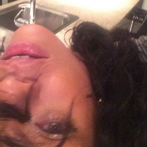 Primera foto que ha subido Rihanna en Instagram después de su castigo