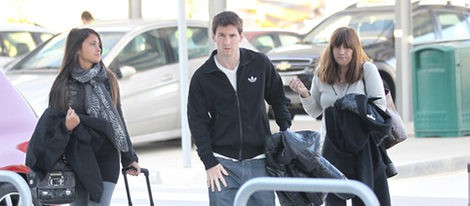 Messi y Antonella parten del aeropuerto de Barcelona