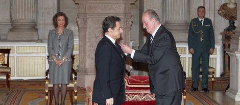 El Rey impone el Toisón de Oro a Nicolas Sarkozy