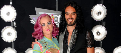 Russell Brand se siente traicionado por Katy Perry tras su divorcio
