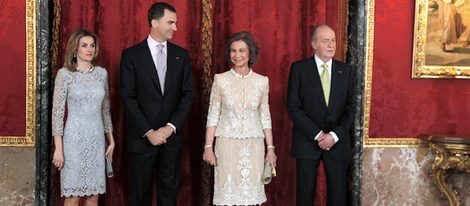 Los Príncipes de Asturias y los Reyes de España en el Palacio Real