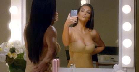 im Kardashian en el anuncio de T-Mobile Foto:TBS