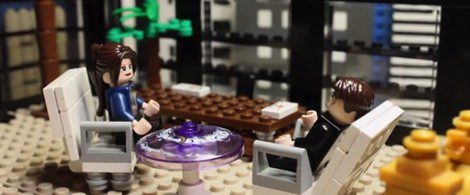 Dakota Johson y Jamie Dornan convertidos en Lego
