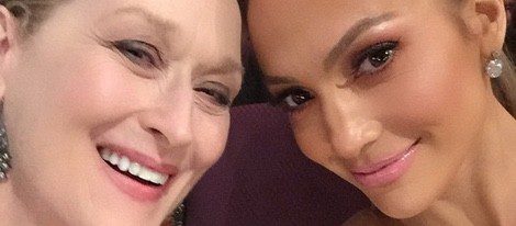 Jennifer Lopez con Meryl Streep en los Oscar 2015