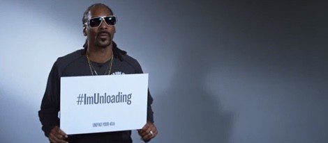 Snoop Dogg participa en la campaña anti-armas #ImUnloading | Youtube