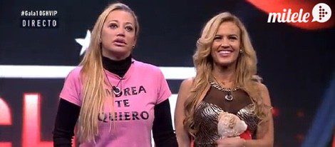 Belén Esteban y Chari Lojo antes de conocer el nombre de la expulsada / Telecinco.es