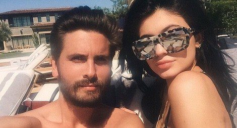 Kylie Jenner con Scott Disick en Instagram