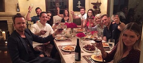 Nina Dobrev y su novio en una cena con amigos como Aaron y Lauren Paul | Instagram 
