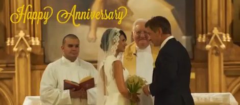 Hilaria Thomas y Alec Baldwin recuerdan el día de su boda con este romántico beso