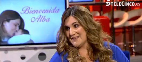Carlota Corredera reaparece en 'Sálvame Deluxe' tras el nacimiento de su hija Alba | telecinco.es