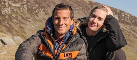 Bear Grylls y Kate Winslet en el programa de la NBC 'Running Wild' | NBCUniversal