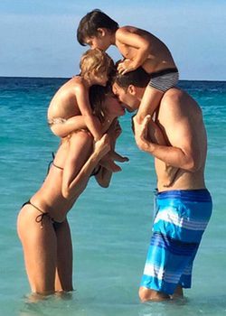Gisele Bündchen felicita a Tom Brady por su 38º cumpleaños con esta romántica foto