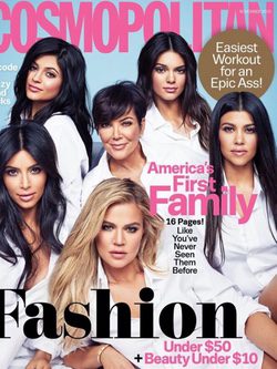 El clan Kardashian-Jenner en la portada de Cosmopolitan | Foto: Instagram