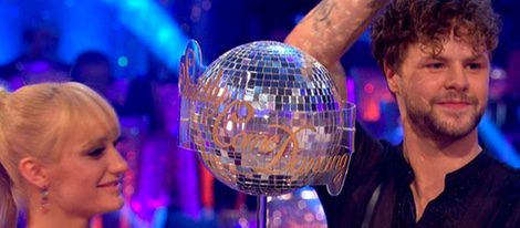 Jay McGuiness gana la versión inglesa de 'Más que baile' | BBC