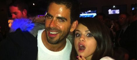 Selena Gomez cuelga fotos con otro chico en Twitter