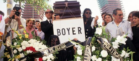 Ruiz-Mateos simula el funeral de Miguel Boyer