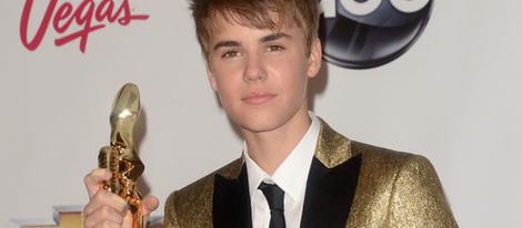 Justin Bieber cumple 18 años enamorado y preparando su nuevo disco 'Believe'