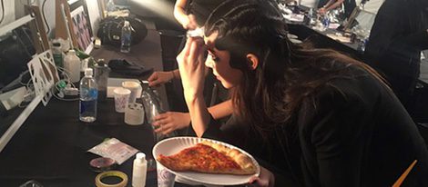 Kendall Jenner comiendo pizza antes de desfilar para Marc Jacobs | Kendall Jenner App