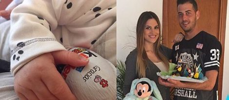 Sergio Busquets y Elena Galera celebran la primera Pascua de su hijo Enzo