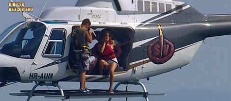 Miriam Saavedra entra en pánico antes de saltar del helicóptero | telecinco.es