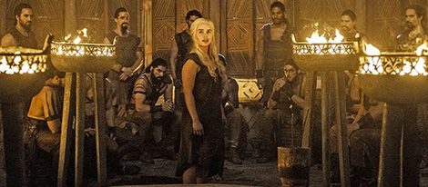 Daenerys en el templo de los Dothrakis/ Imagen: HBO