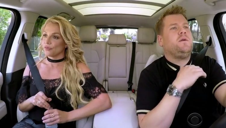 Britney Spears y James Corden durante el 'Carpool Karaoke'