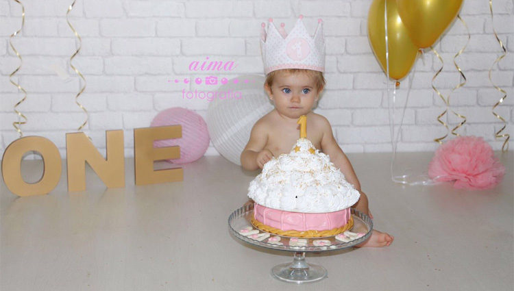 Valeria celebrando su primer cumpleaños | Twitter