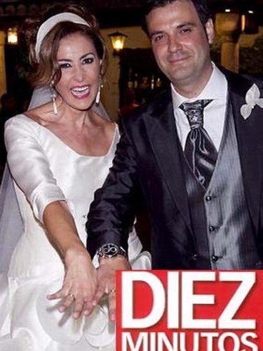Irma Soriano junto a su marido Mariano Navarro en su boda