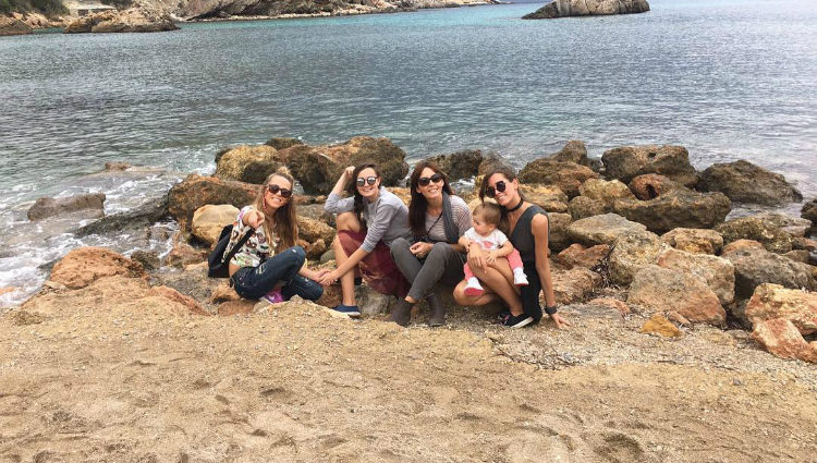 olanda y Alejandra recorren Ibiza junto a su familia | Instagram