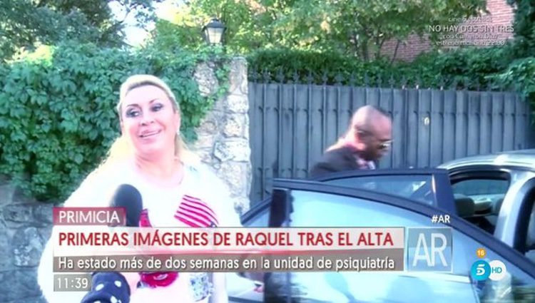 Raquel Mosquera a su salida del hospital / Imagen: telecinco.es