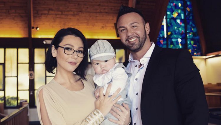 JWoww y su marido Roger Mathews en el bautizo de Greyson / Instagram