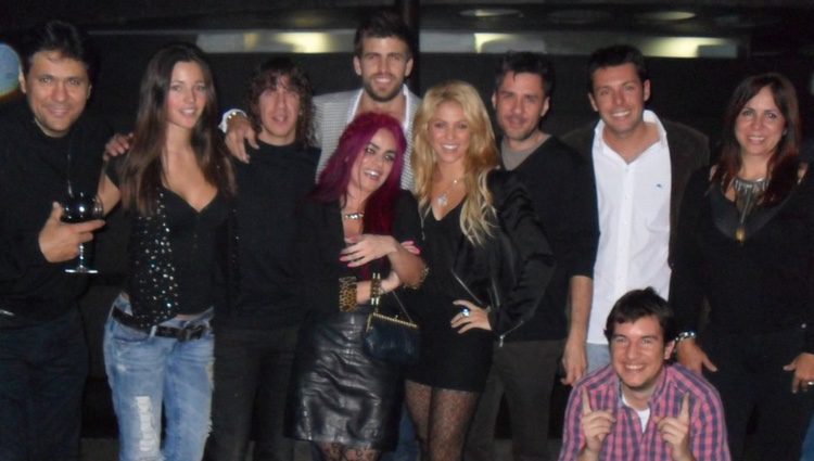 Piqué y Shakira celebrando su cumpleaños en febrero de 2011