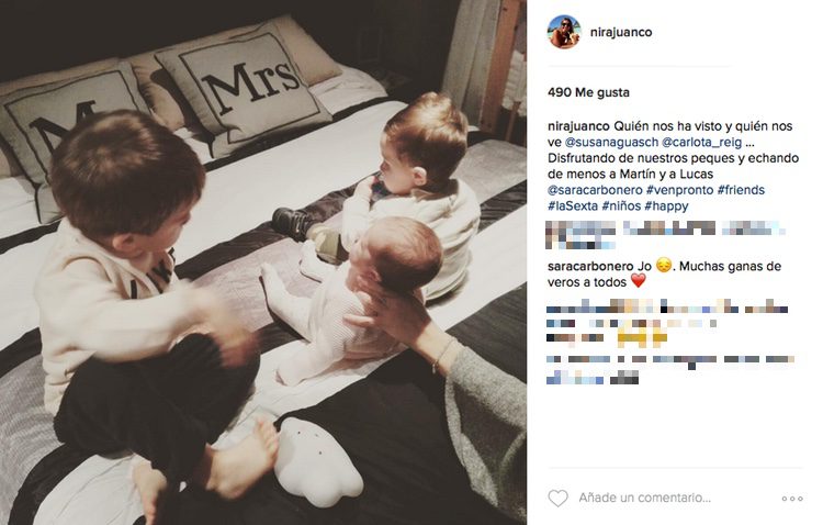 Nira Juanco, Susana Guasch y Carlota Reig con sus hijos / Instagram