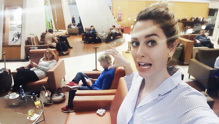 Blanca Suárez y Jesús Calleja en el aeropuerto preparando una nueva aventura para 'Planeta Calleja'/ Fuente: Instagram Blanca Suárez