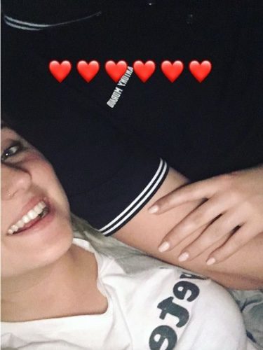 Rocío Flores junto a su novio / Instagram