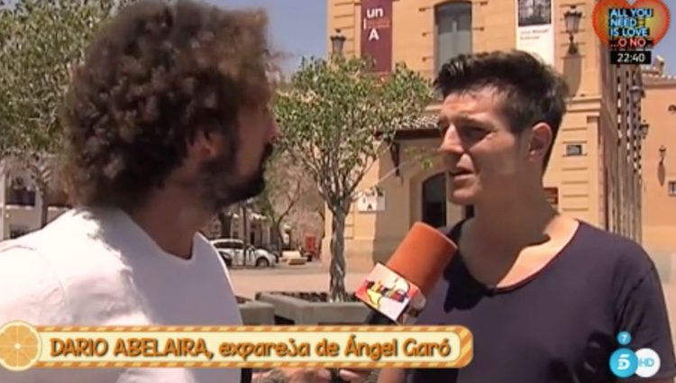 Darío Albelaira, expareja de Ángel Garó, hablando con José Antonio León / Foto: Telecinco.es 