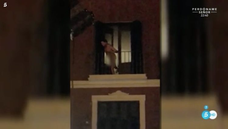 El vídeo en el que se podía ver a Ángel Garó gritando a los policías desnudo / Foto: Telecinco.es 