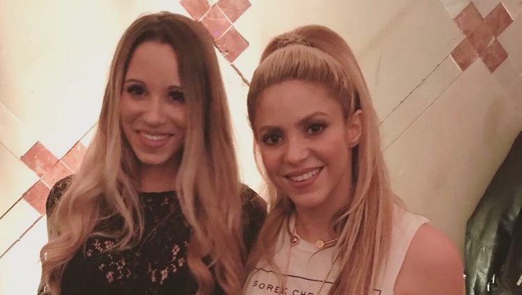 Shakira con Raquel Mauri durante la presentación de su nuevo disco / Fuente: Instagram