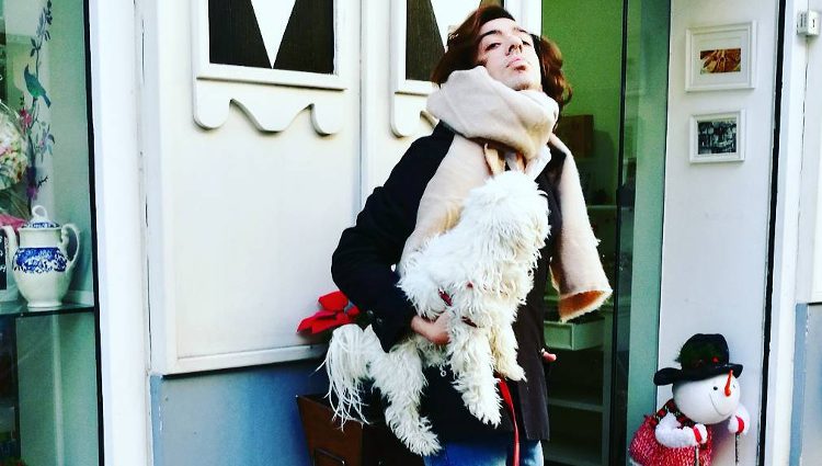 Florentino de la Florence con su perrito / Instagram
