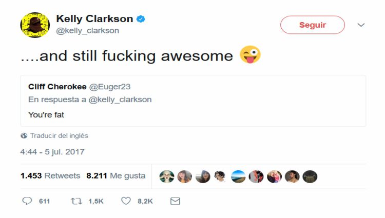 Respuesta de Kelly Clarkson al hater / Twitter