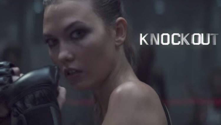 Karlie Kloss en el videoclip de 'Bad Blood' / Fuente: YouTube