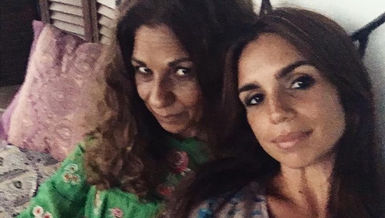 Elena Furiase junto a su madre, Lolita / Fuente: Instagram