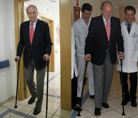 El Rey Don Juan Carlos con muletas