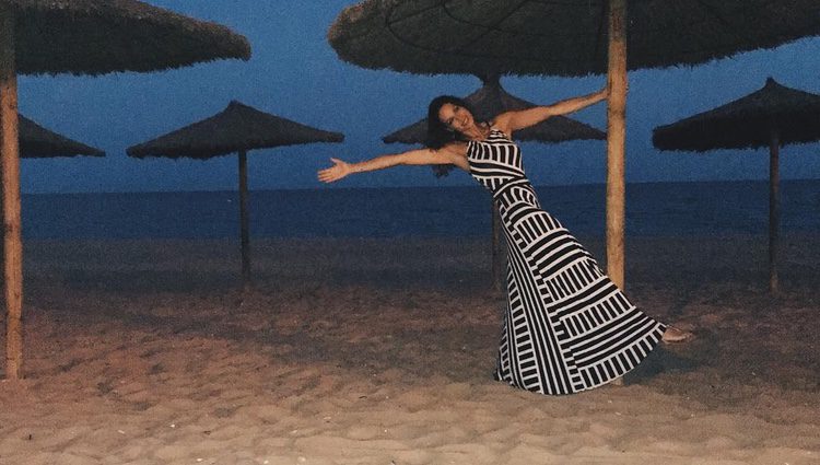 Eva González en la playa/ Fuente: Instagram