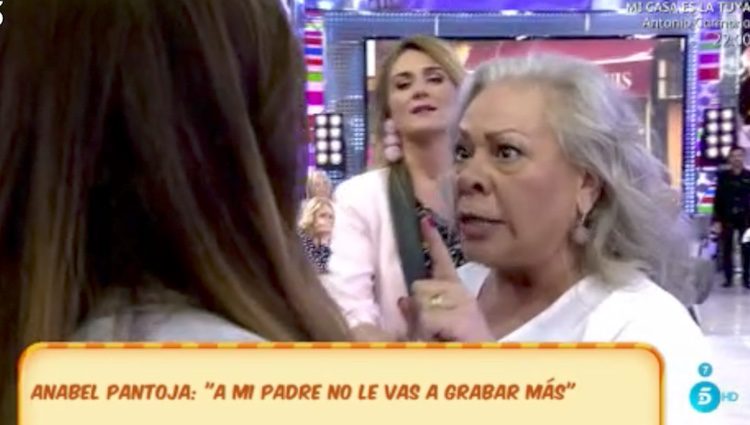 Carmen Gahona y Anabel Pantoja en 'Sálvame'/:telecinco.es