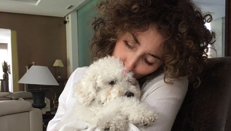 Paz Padilla con su perra Martina / Foto: Instagram