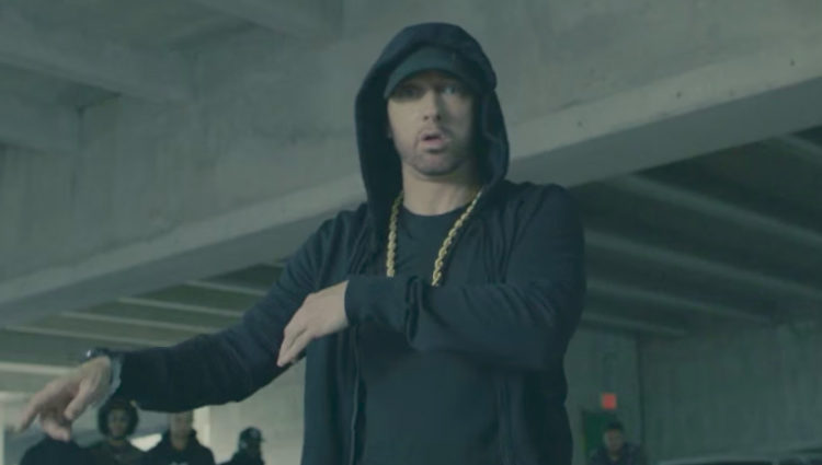 Eminem en el vídeo de 'The storm', su freestyle contra Trum en los Bet Hip Hop Awards 2017