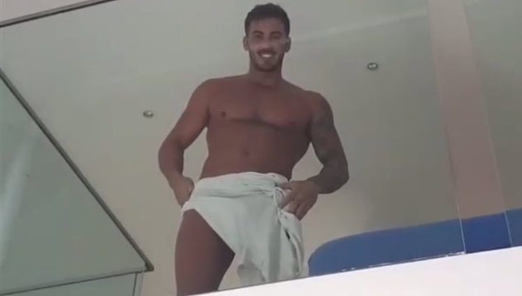 Iván González, desnudo / Instagram