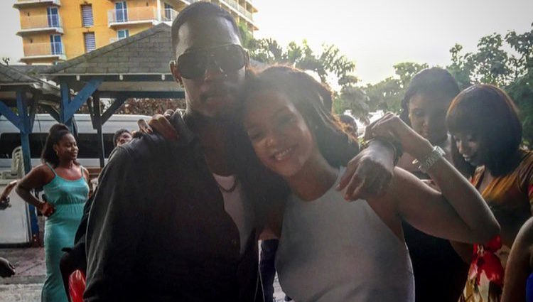Rihanna junto a su primo Alleyne