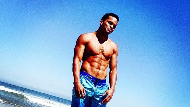 Chris Warren Jr. disfrutando de la playa. Vía Instagram